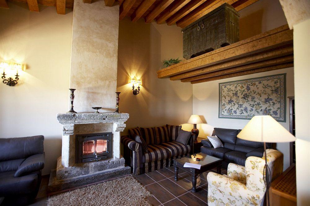 Отель Ibersol La Casona De Andrea Тьедра Экстерьер фото