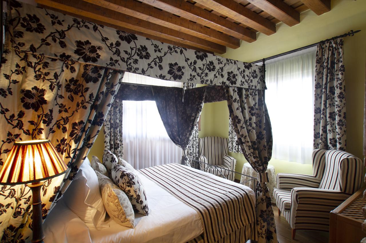Отель Ibersol La Casona De Andrea Тьедра Экстерьер фото