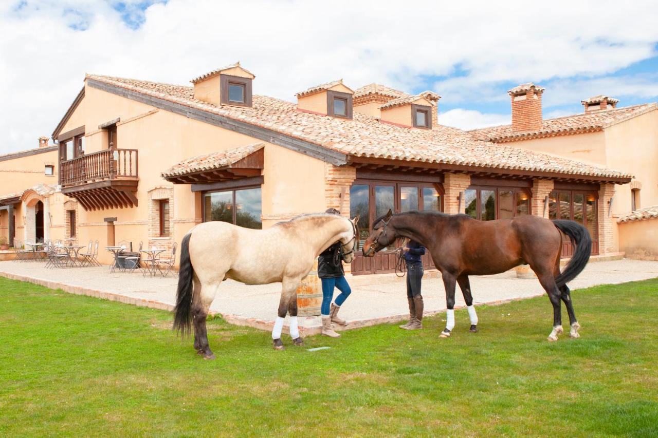 Отель Ibersol La Casona De Andrea Тьедра Экстерьер фото